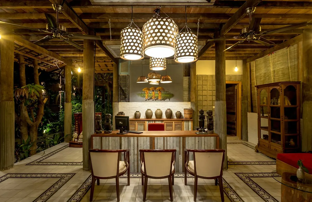 Isann Lodge-1
